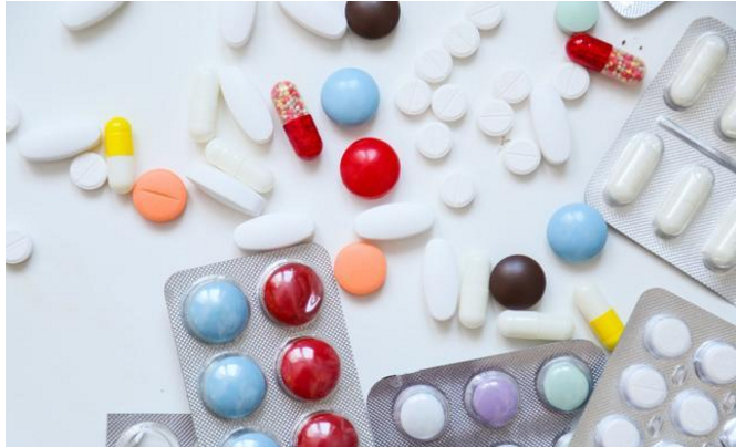 過(guò)敏性哮喘的藥物治療 支氣管擴(kuò)張劑、茶堿與抗生素的科學(xué)選擇